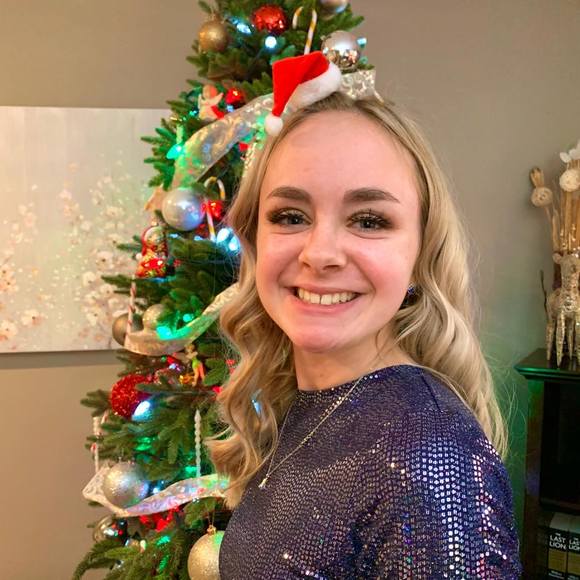 Meet your Posher, Eve-marie - Picture 1 of 1